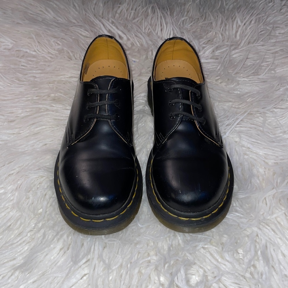 DR. MARTENS WOMEN'S SMOOTH LEATHER OXFORD SHOES